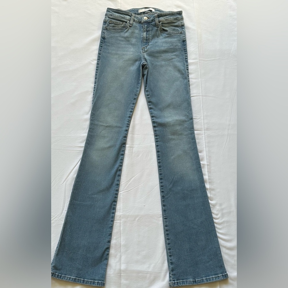 JOE’s jeans mid rise boot cut - like NEW size 26
